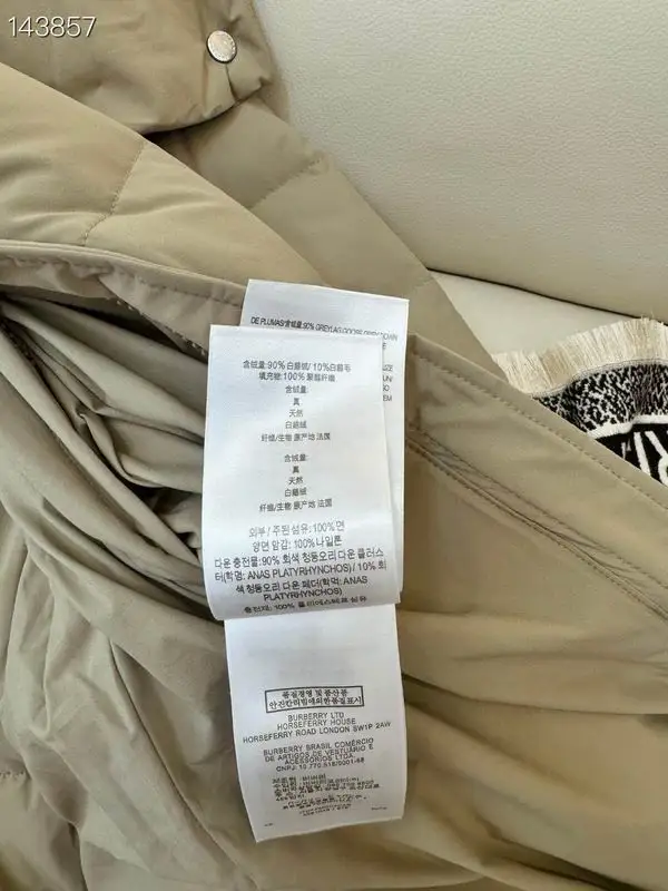 Burberry S-XL 26yr42 (11)